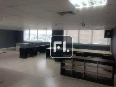 Sala Comercial para alugar, 68m² no Dezoito do Forte Empresarial/Alphaville., Barueri