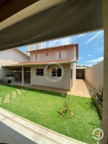 Sobrado com 5 Quartos à venda, 437m² no Jardim América, Goiânia
