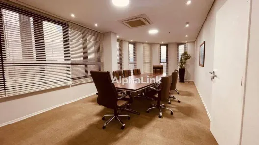 Sala Comercial para alugar, 240m² no Sítio Tamboré Alphaville, Barueri