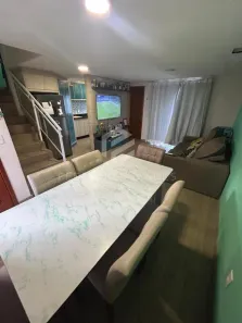 Sobrado com 3 Quartos à venda, 135m² no Vila Nova, Joinville
