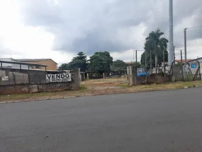 Lote/Terreno à venda, 1000m² no Vila Itatiaia, Goiânia