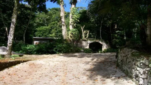 Imóvel Comercial com 6 Quartos à venda, 950m² no Tabatinga, Caraguatatuba