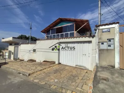 Casa com 3 Quartos à venda, 360m² no Ouro Negro, Ibirité