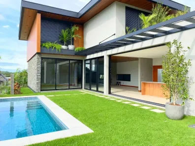 Casa com 4 Quartos à venda, 474m² no Lagoa da Conceição, Florianópolis