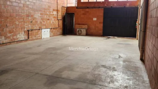 Galpão/Depósito/Armazém para alugar, 188m² no Parque dos Eucaliptos, Sorocaba
