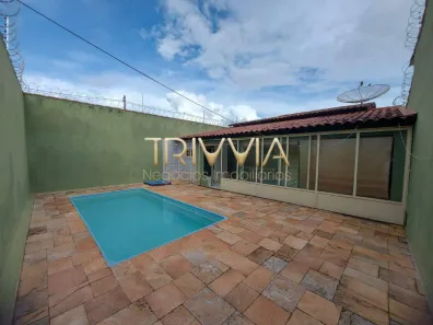 Casa com 3 Quartos à venda, 183m² no Nossa Senhora das Graças, Uberlândia