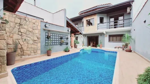 Casa com 3 Quartos à venda, 198m² no Jardim Karolyne, Votorantim
