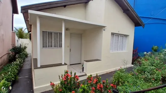 Casa com 2 Quartos para alugar, 100m² no Vila Falcão, Bauru