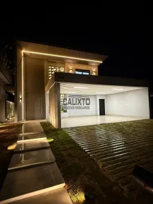 Casa de Condomínio com 4 Quartos à venda, 270m² no Centro, Uberlândia
