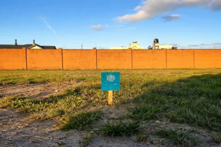 Lote/Terreno à venda, 336m² no Laranjal, Pelotas