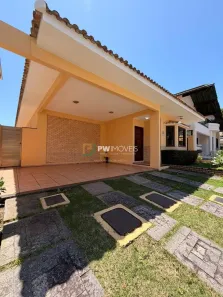 Casa com 3 Quartos para alugar, 147m² no Glória, Macaé