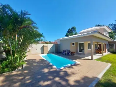 Casa com 3 Quartos para alugar, 190m² no Centro, São Pedro da Aldeia