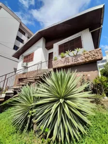 Casa com 3 Quartos para alugar, 231m² no Rio Branco, Caxias do Sul