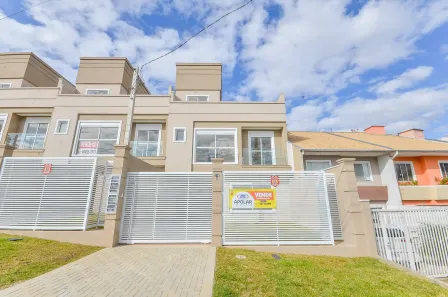 Sobrado com 3 Quartos à venda, 146m² no Tingui, Curitiba