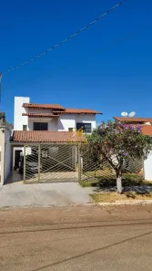 Sobrado com 4 Quartos à venda, 184m² no Residencial Porto Seguro, Goiânia