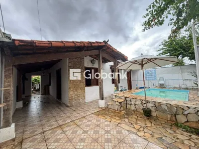 Casa com 3 Quartos à venda, 300m² no Cândida Câmara, Montes Claros