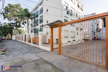 Apartamento com 2 Quartos à venda, 56m² no Passo da Areia, Porto Alegre