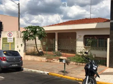 Casa com 3 Quartos à venda, 202m² no Vila Guedes de Azevedo, Bauru