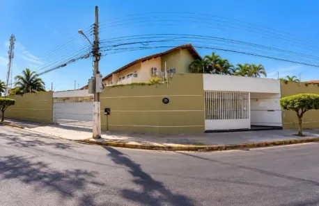 Casa de Condomínio com 3 Quartos à venda, 181m² no Jardim Itália, Cuiabá