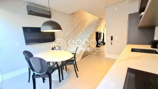 Casa de Condomínio com 2 Quartos à venda, 93m² no Vigilato Pereira, Uberlândia