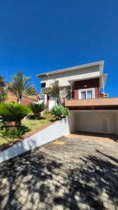 Casa de Condomínio com 3 Quartos para alugar, 310m² no Jardim São José, Bragança Paulista