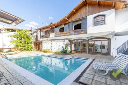 Casa com 4 Quartos à venda, 360m² no Braunes, Nova Friburgo