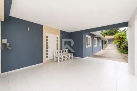 Casa com 4 Quartos à venda, 300m² no Orleans, Curitiba
