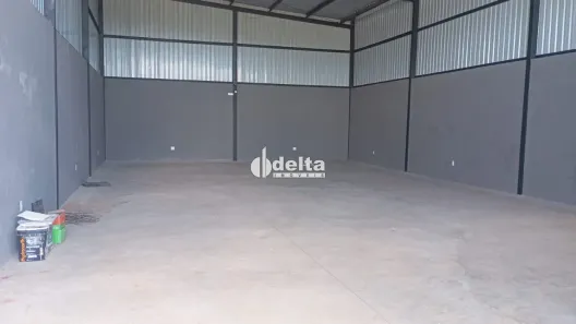 Ponto Comercial para alugar, 200m² no São Jorge, Uberlândia