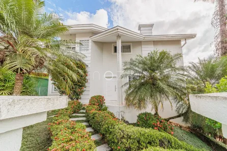 Casa de Condomínio com 5 Quartos à venda, 745m² no América, Joinville