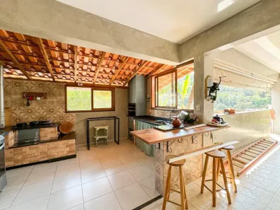 Casa de Condomínio com 4 Quartos à venda, 277m² no Grama, Juiz de Fora