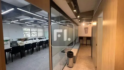 Sala Comercial para venda ou aluguel, 147m² no Cerqueira César, São Paulo