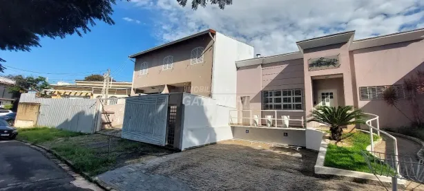 Sobrado com 4 Quartos à venda, 246m² no Bonfim, Campinas