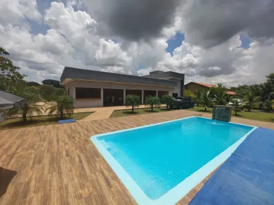 Fazenda/Sítio com 5 Quartos à venda, 330m² no Centro, Guapó
