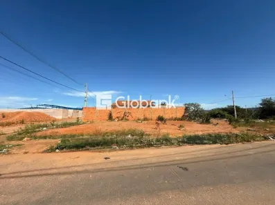 Lote/Terreno para alugar, 300m² no Residencial Monte Sião, Montes Claros