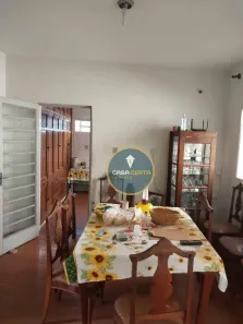 Casa com 5 Quartos à venda, 203m² no Centro, Uberaba