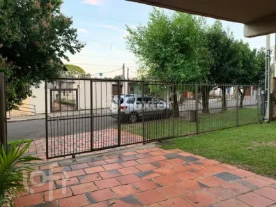 Casa com 4 Quartos à venda, 203m² no Vila Fátima, Cachoeirinha