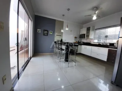 Casa de Condomínio com 3 Quartos à venda, 220m² no Quinta Ranieri, Bauru