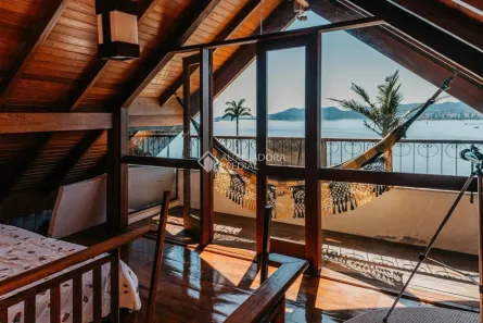 Casa com 2 Quartos à venda, 371m² no Estreito, Florianópolis
