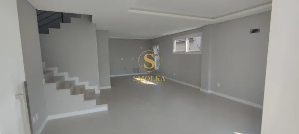 Sobrado com 3 Quartos à venda, 160m² no Córrego Grande, Florianópolis
