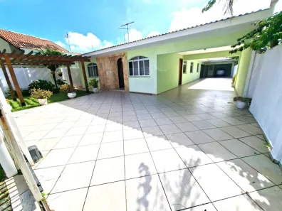 Casa com 8 Quartos para alugar, 500m² no Boqueirão, Curitiba