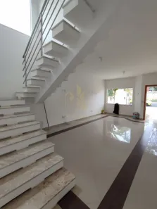 Casa com 3 Quartos para alugar, 168m² no Jardim Paulista, Atibaia