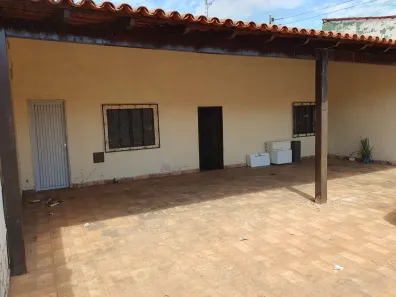 Casa com 2 Quartos à venda, 180m² no Setor Central, Brasília