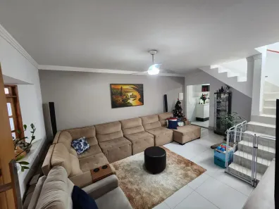 Sobrado com 3 Quartos à venda, 250m² no Vila Constança, São Paulo