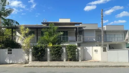 Casa com 3 Quartos para alugar, 140m² no Ilha da Figueira, Jaraguá do Sul