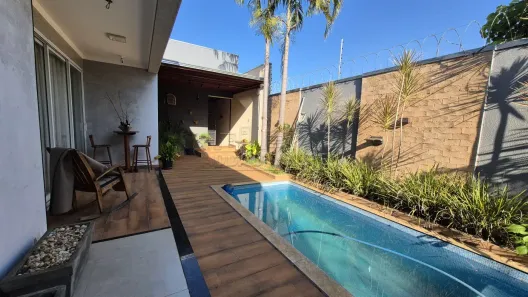 Casa com 3 Quartos à venda, 244m² no Jardim Estoril III, Bauru