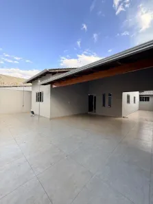 Casa com 3 Quartos à venda, 194m² no Parque dos Pirineus, Anápolis
