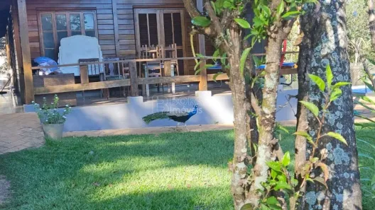 Fazenda/Sítio com 2 Quartos à venda, 212m² no Parque Tropical, Araraquara