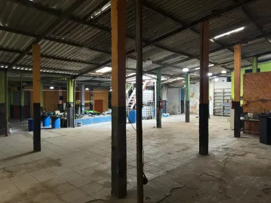 Imóvel Comercial para alugar, 900m² no Mares, Salvador