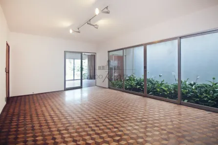 Sobrado com 4 Quartos à venda, 638m² no Vila Nova Conceição, São Paulo