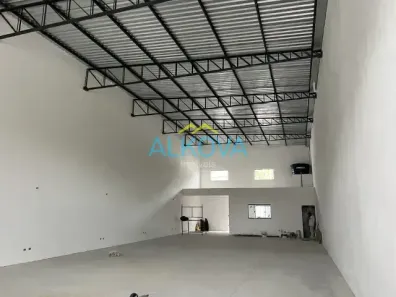 Galpão/Depósito/Armazém para alugar, 300m² no Chácaras Reunidas, São José dos Campos
